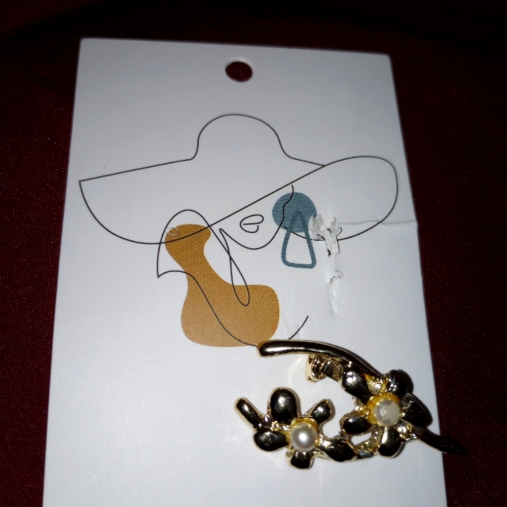 Hat pin
